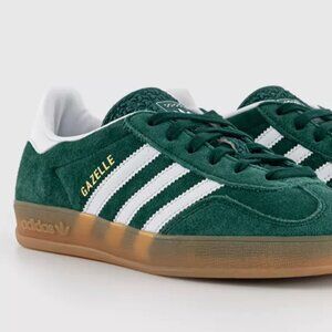 NWOT Adidas Gazelle, Collegiate Green Green White Gum